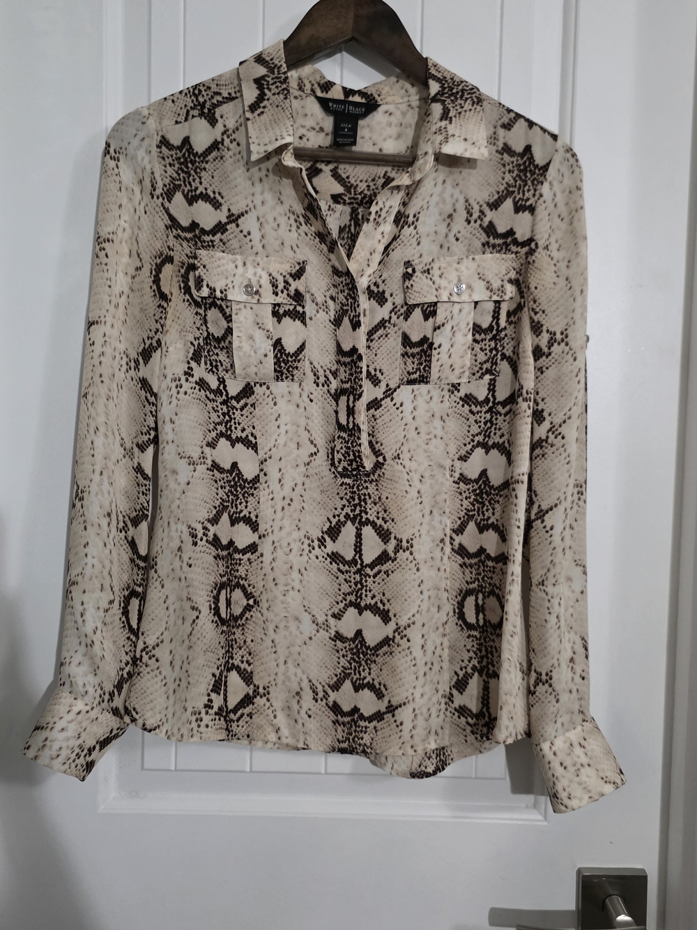 White House Black Market 100% Silk Snakeskin Print Blouse Size 4 - Picture 2 of 11